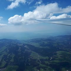 Flugwegposition um 12:26:58: Aufgenommen in der Nähe von Gemeinde Egg, Österreich in 2467 Meter